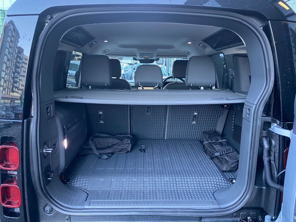 2023 Land Rover Defender