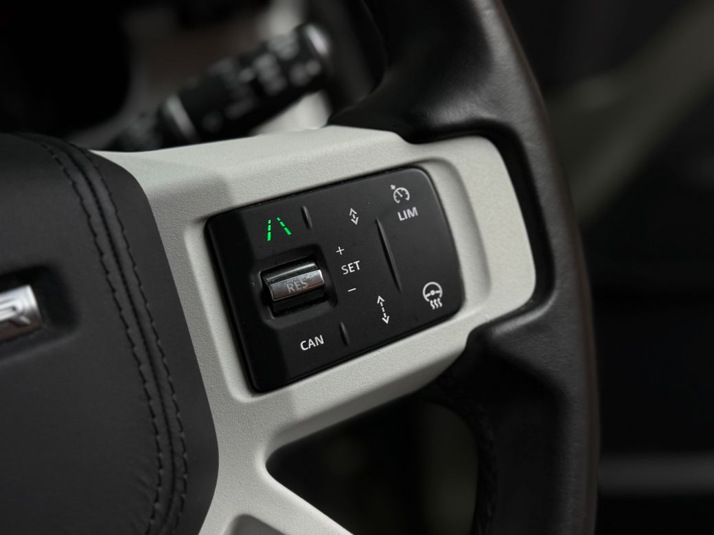 2025 Land Rover Defender