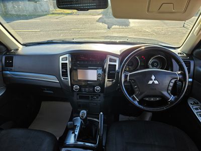 2015 Mitsubishi Pajero