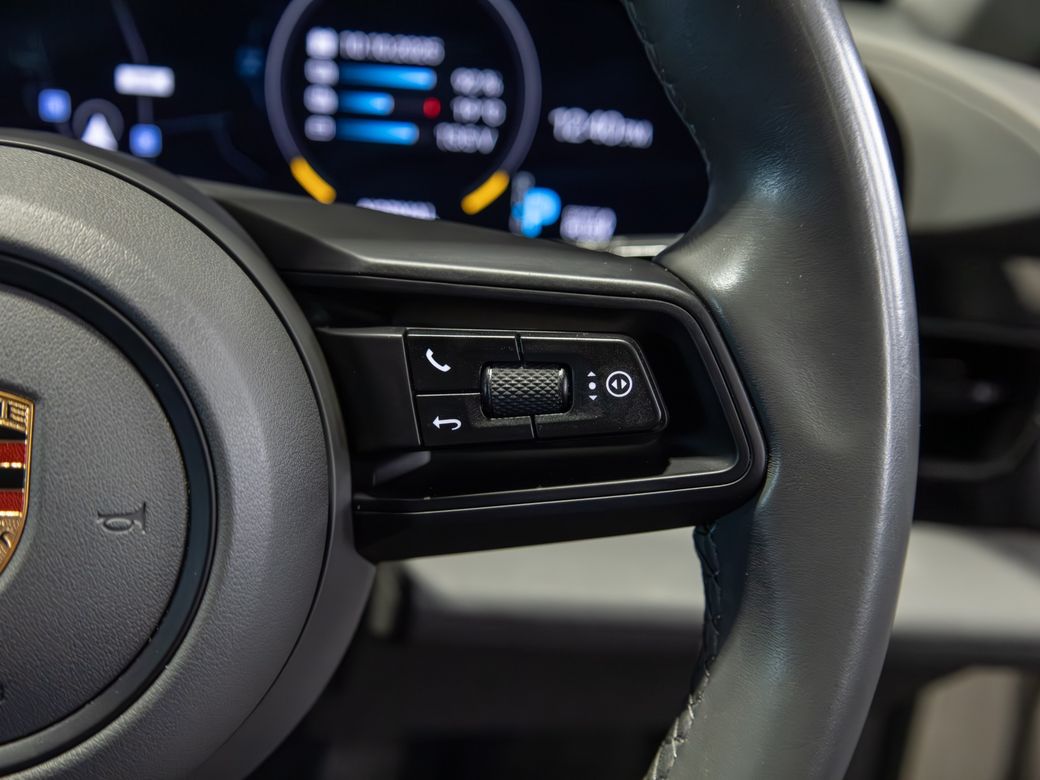 2023 Porsche Taycan