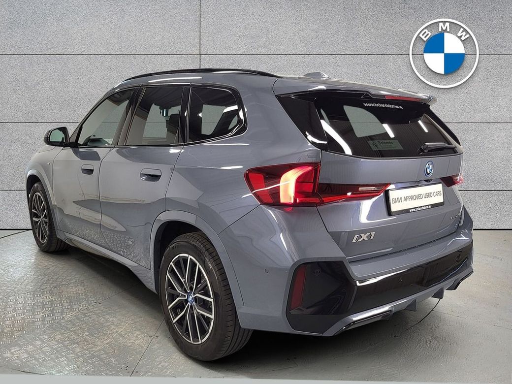 2025 BMW iX1