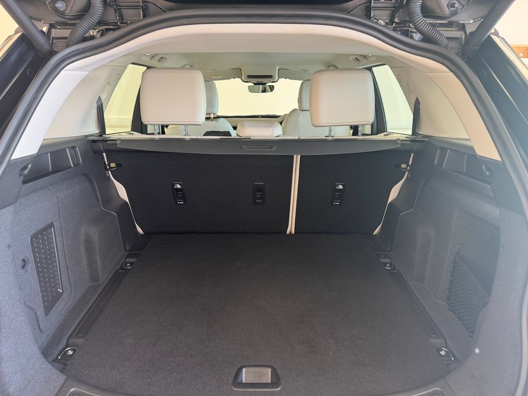 2025 Land Rover Discovery Sport