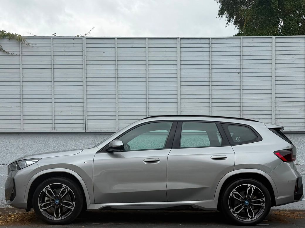 2023 BMW iX1