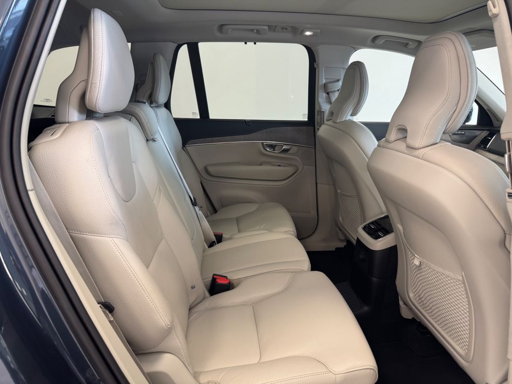 2023 Volvo XC90