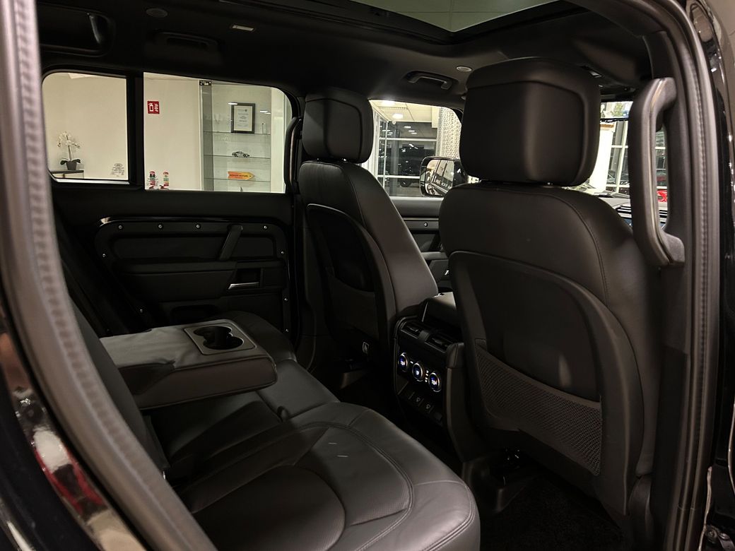 2025 Land Rover Defender