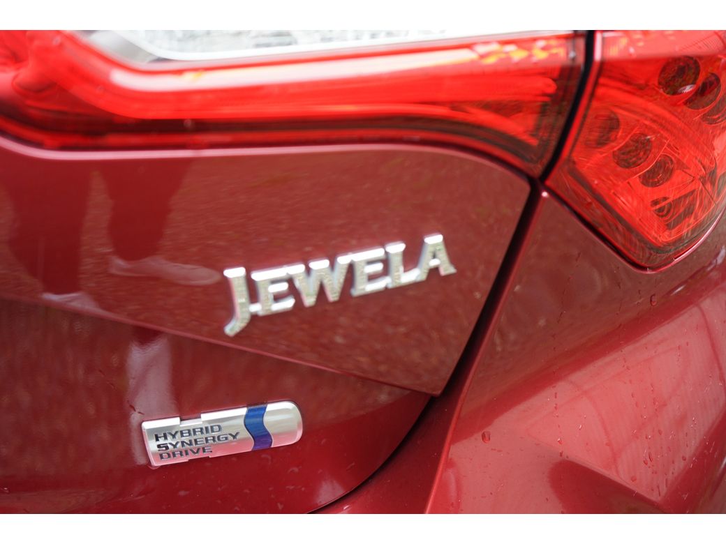 2017 Toyota Vitz