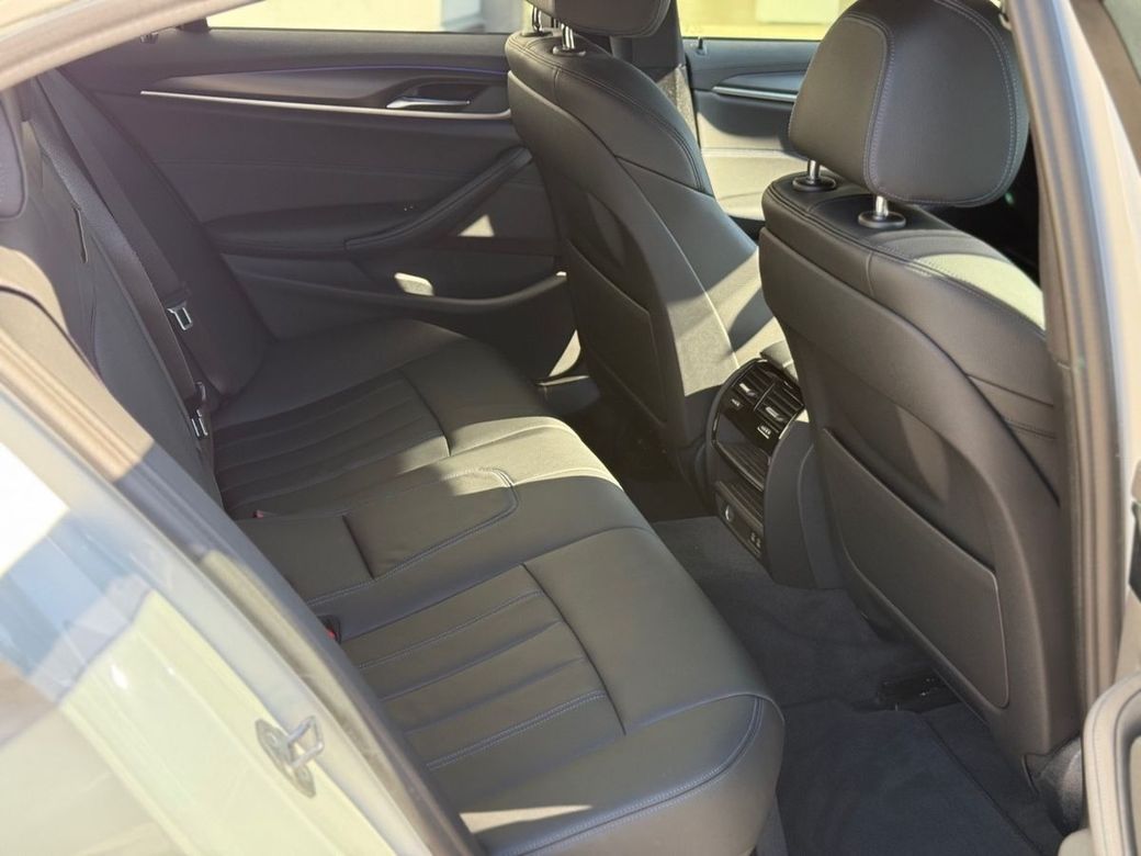 2021 BMW 5 Series