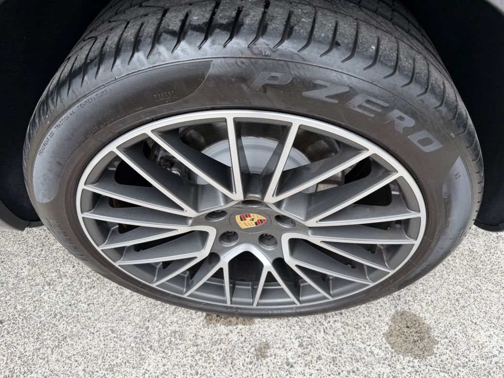 2023 Porsche Cayenne