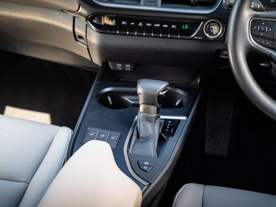 2023 Lexus UX 250H