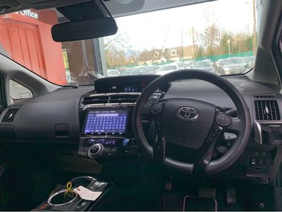 2019 Toyota Prius Alpha