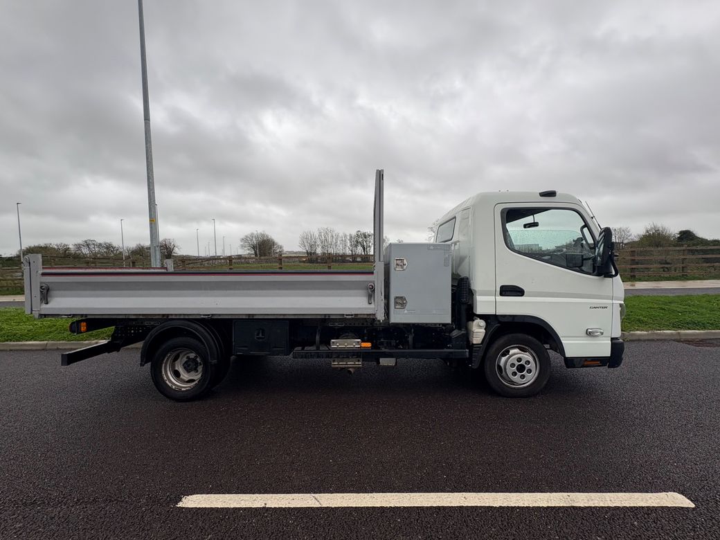 2023 Mitsubishi Canter