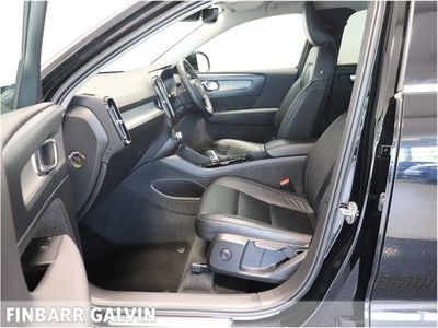 2022 Volvo XC40