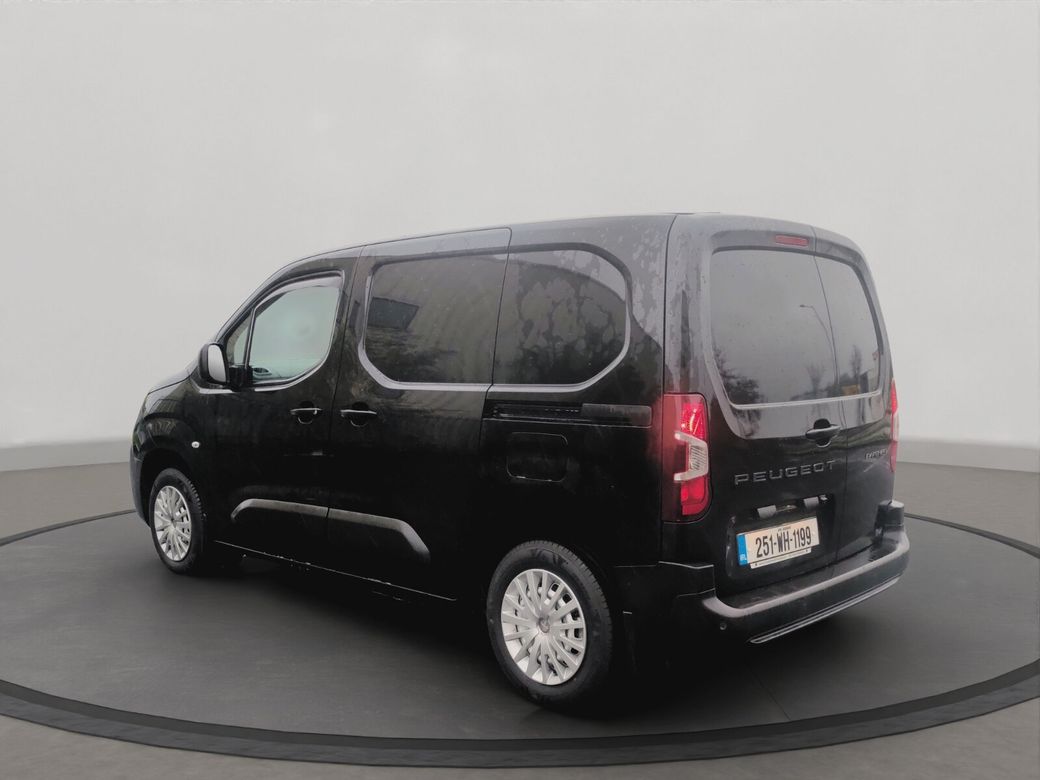 2025 Peugeot Partner