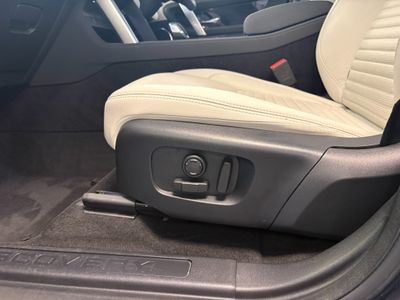 2024 Land Rover Discovery Sport