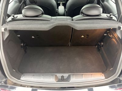 2023 Mini Hatch