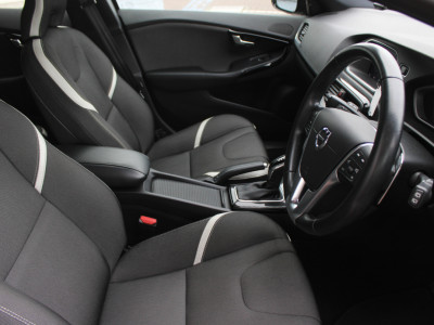 2019 Volvo V40