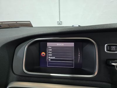 2018 Volvo V40