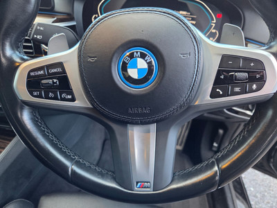 2023 BMW 530
