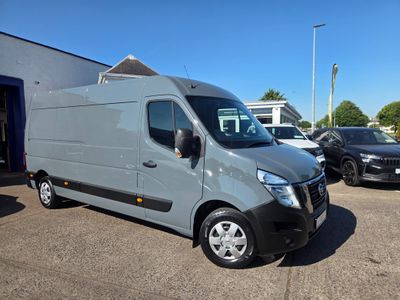 2022 Nissan Interstar