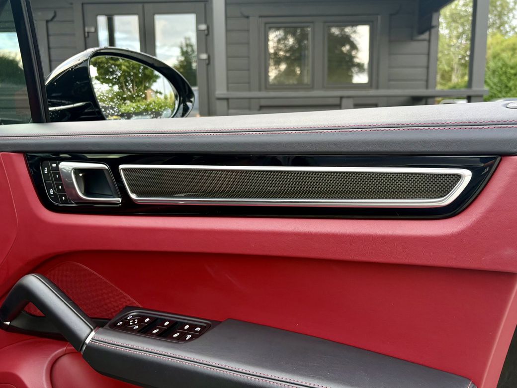 2023 Porsche Cayenne