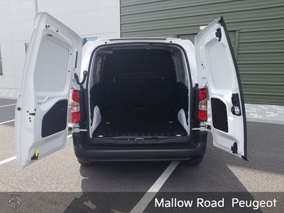 2023 Peugeot Partner