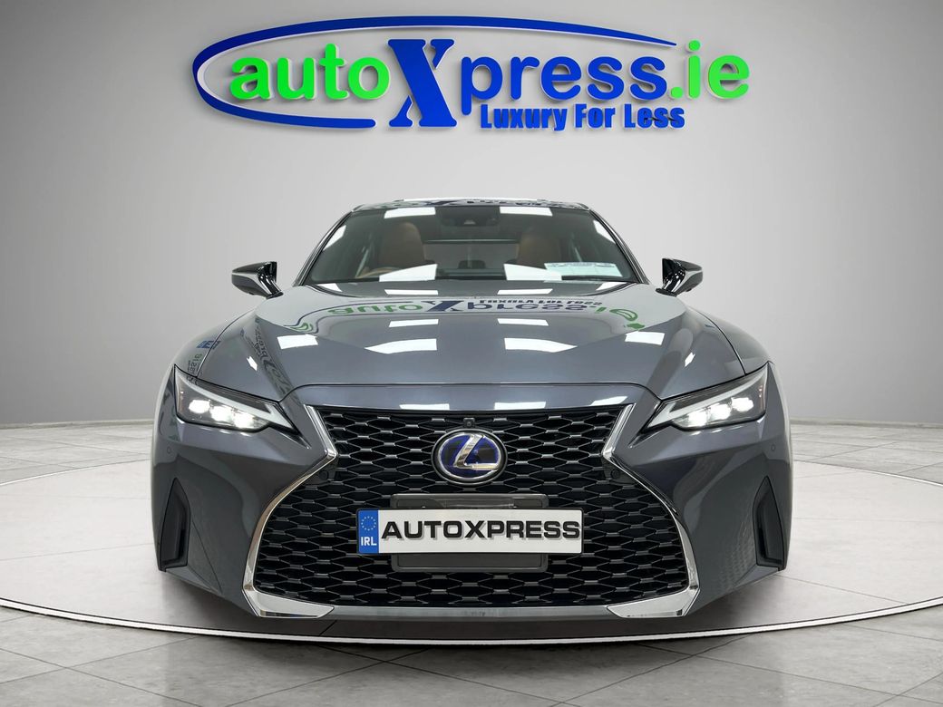 2021 Lexus IS 300h