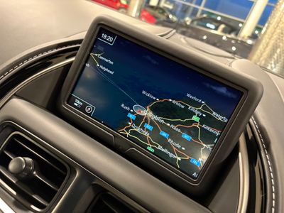 2022 Aston Martin DB11