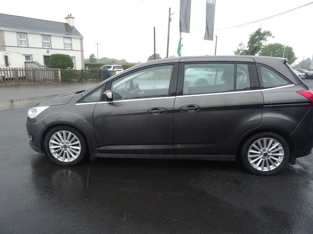 2017 Ford Grand C-Max