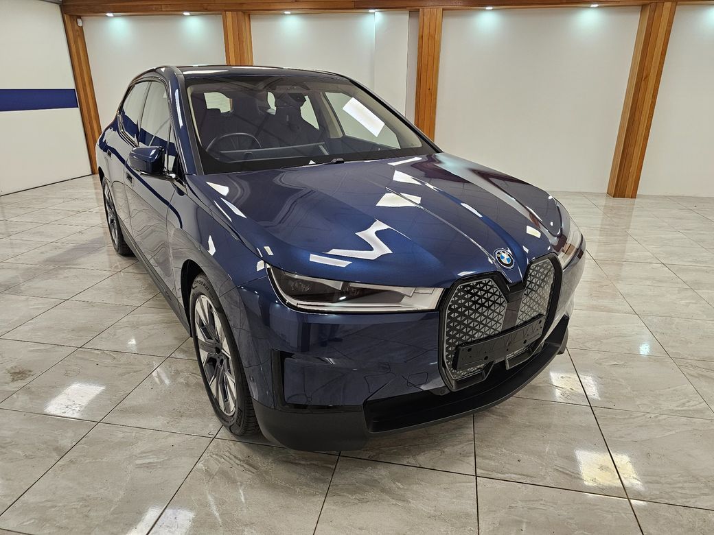 2024 BMW iX