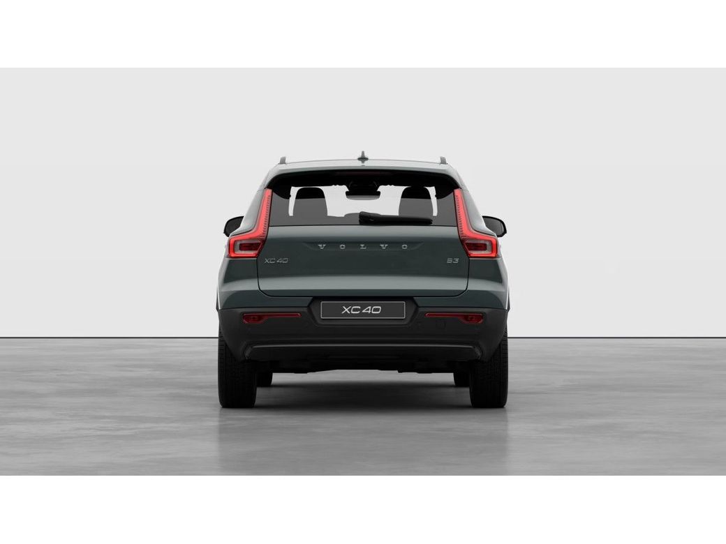 2026 Volvo XC40