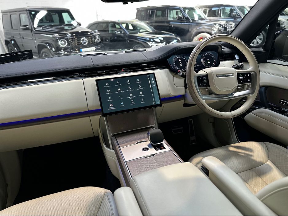 2025 Land Rover Range Rover