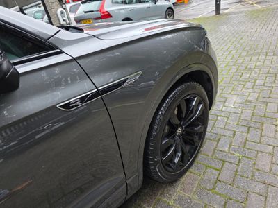 2022 Volkswagen Touareg