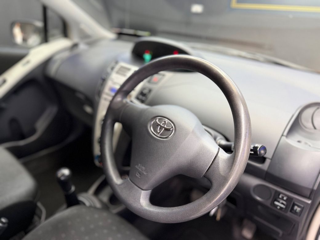 2006 Toyota Yaris