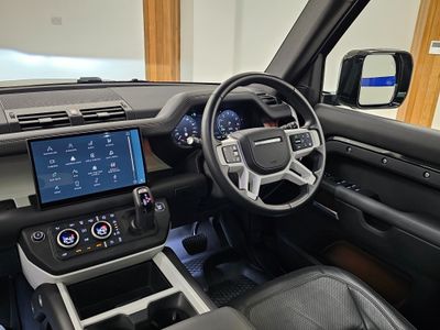 2025 Land Rover Defender