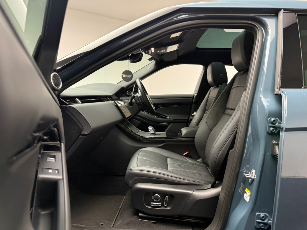 2025 Land Rover Range Rover Evoque