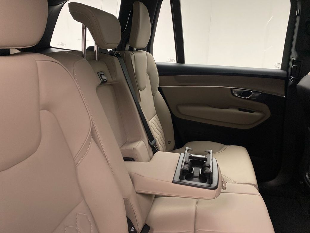 2025 Volvo XC90