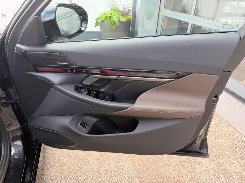 2025 BMW 5 Series