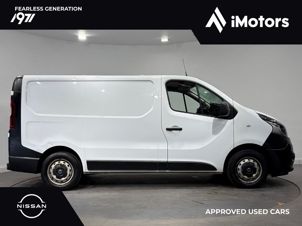 2021 Nissan NV300