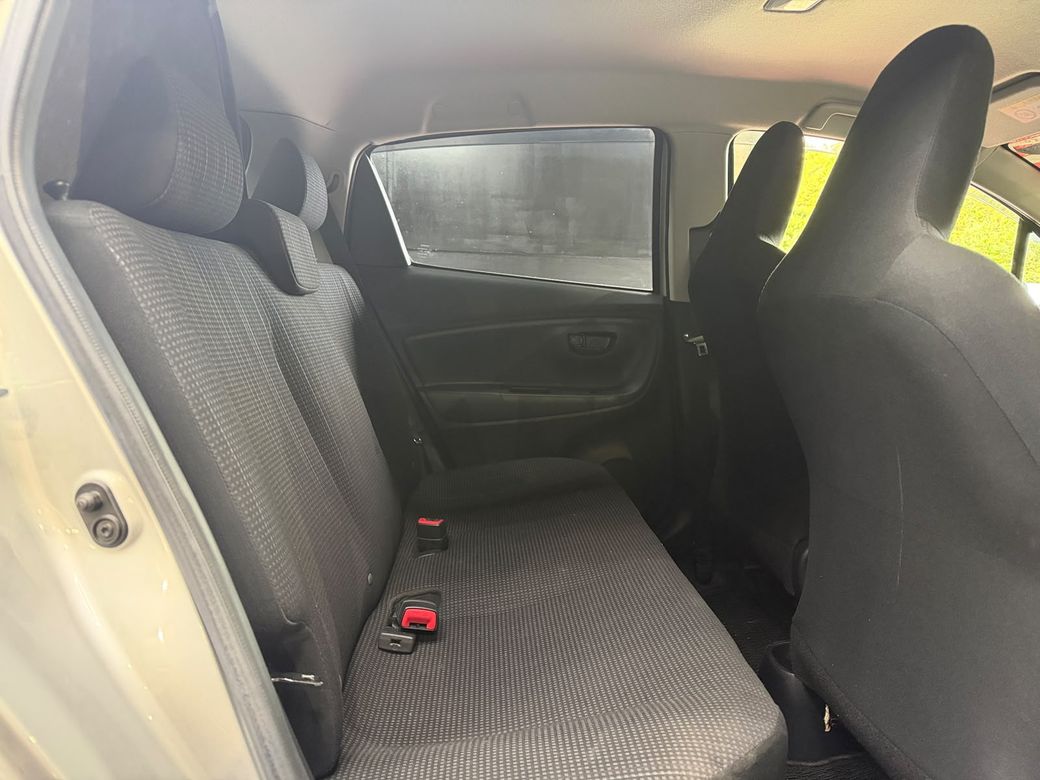 2017 Toyota Vitz