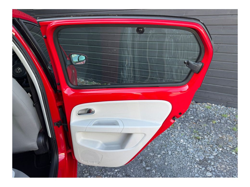2015 Volkswagen up!