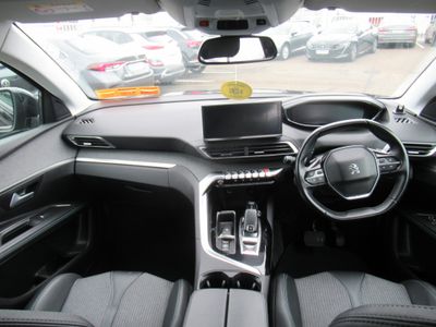 2022 Peugeot 5008