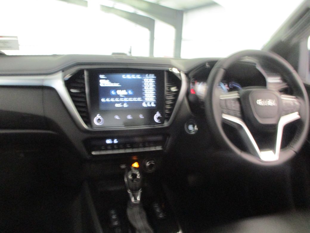 2025 Isuzu D-MAX