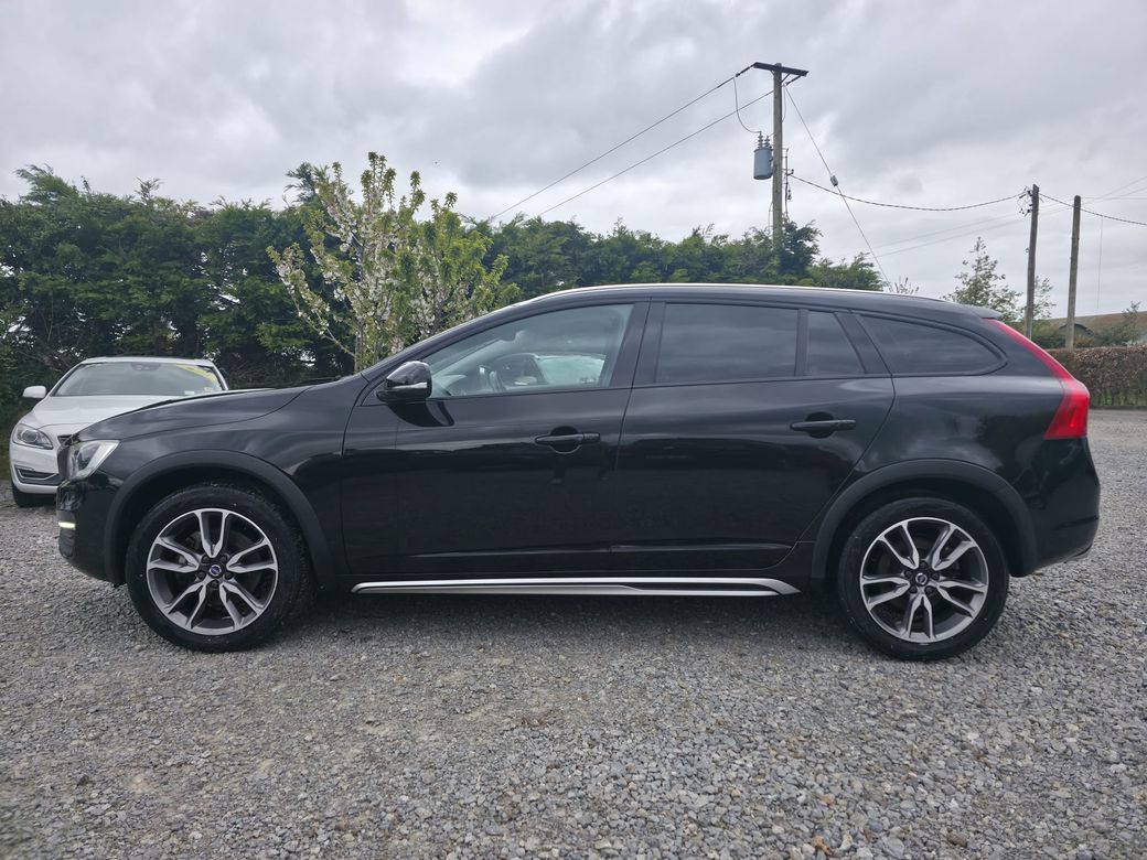 2018 Volvo V60 Cross Country