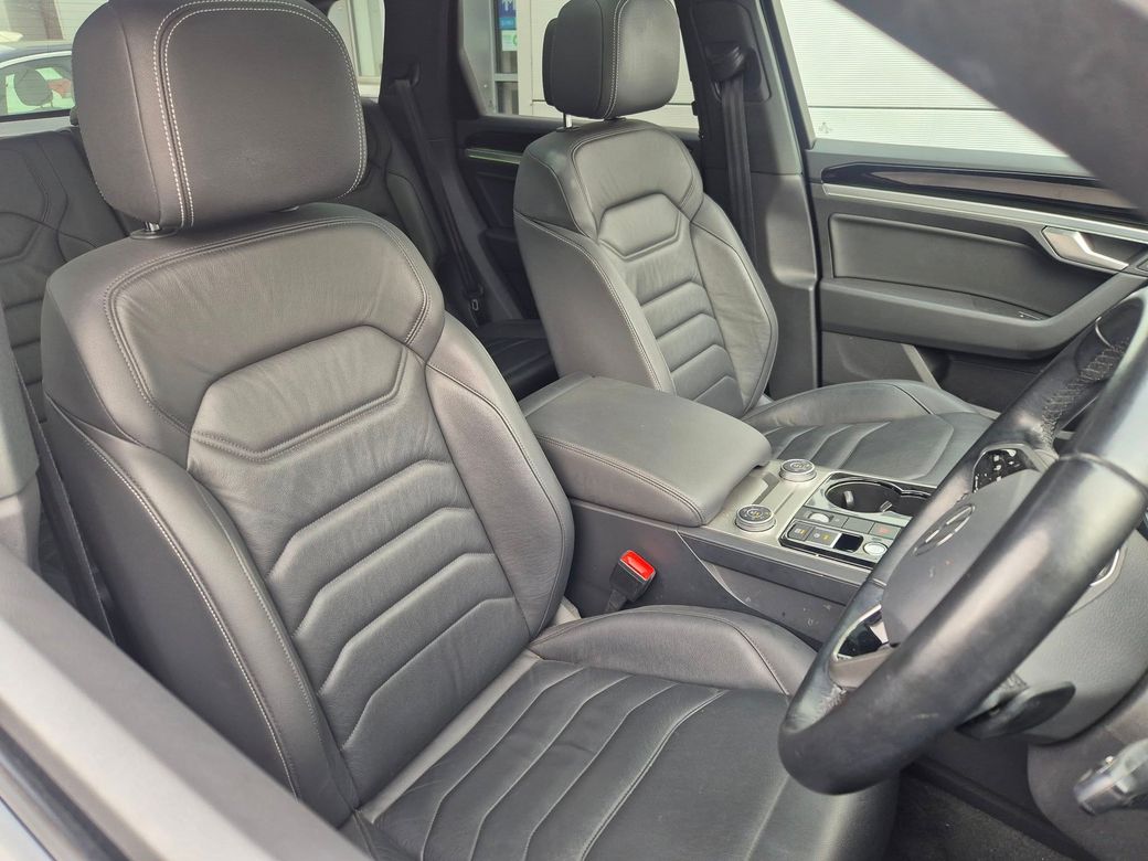 2021 Volkswagen Touareg