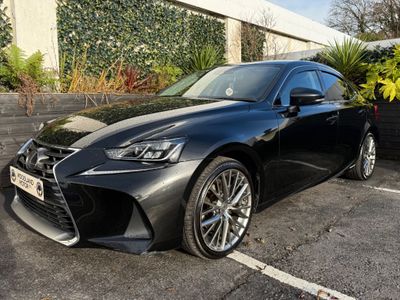 2018 Lexus IS 300h