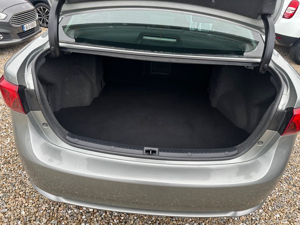 2016 Toyota Avensis