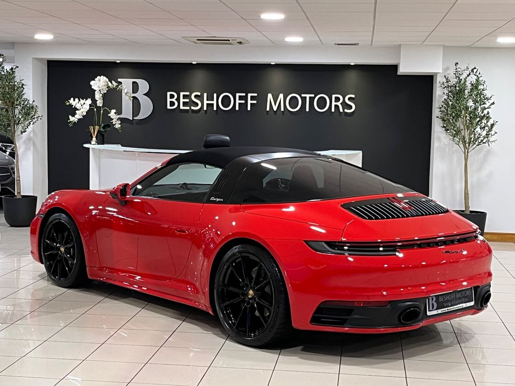 2023 Porsche 911