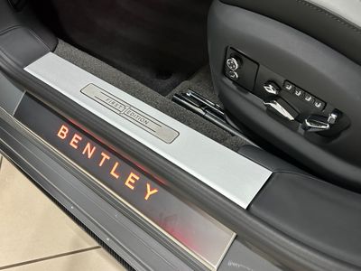 2025 Bentley Flying Spur