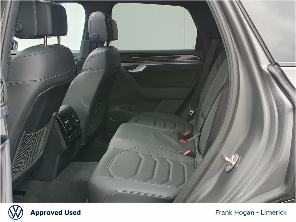 2025 Volkswagen Touareg