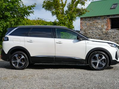 2022 Peugeot 5008
